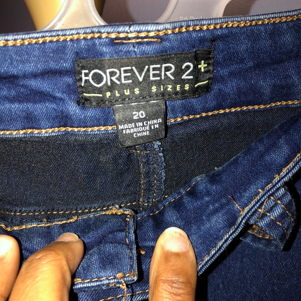 FOREVER21 SKINNY LEG JEANS